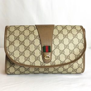 ❌SOLD❌Gucci Vintage GG Supreme Clutch Bag